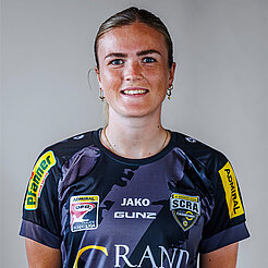 Julia Kofler Mittelfeldspielerin SCR-Altach