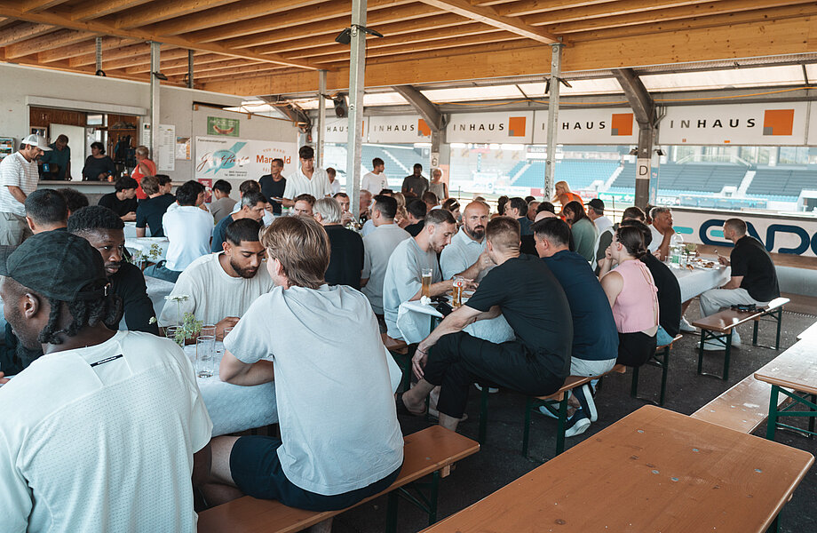 Gemeinsam in die neue Saison – Grillfest des Freundeskreises