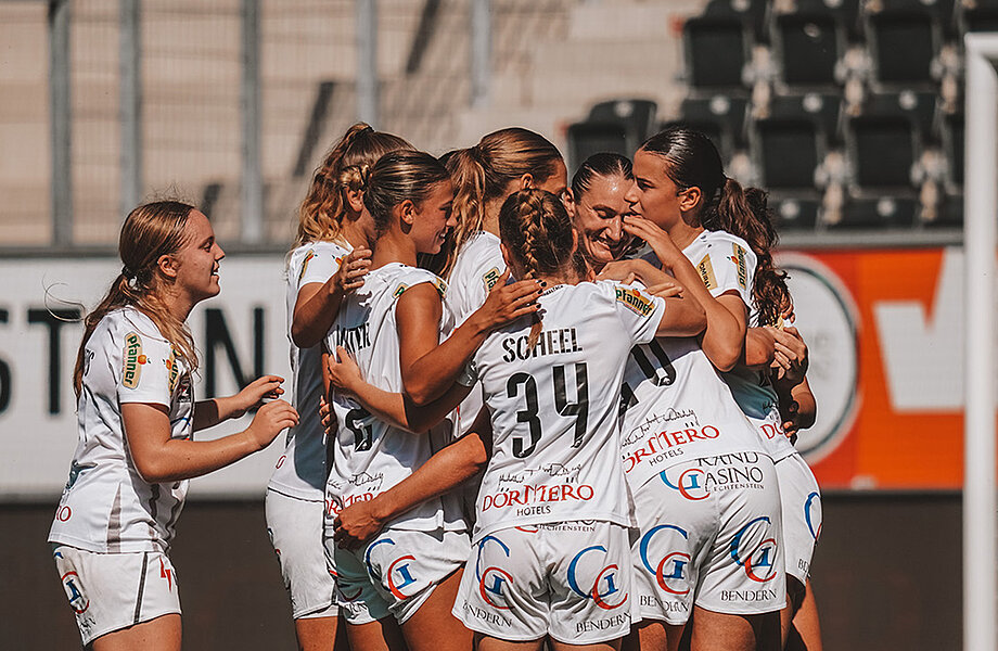 SCRA-Damen starten in die Vorbereitung